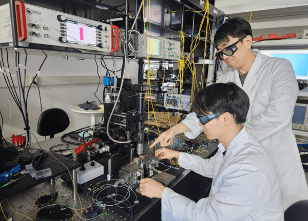 KAIST, 빛 자유 조절로 데이터 처리 혁신...AI 가속기·양자통신 성능 향상 기대