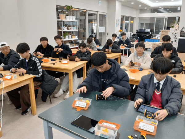 경희대, 용인시 고교생 대상 반도체·AI 진로캠프 운영